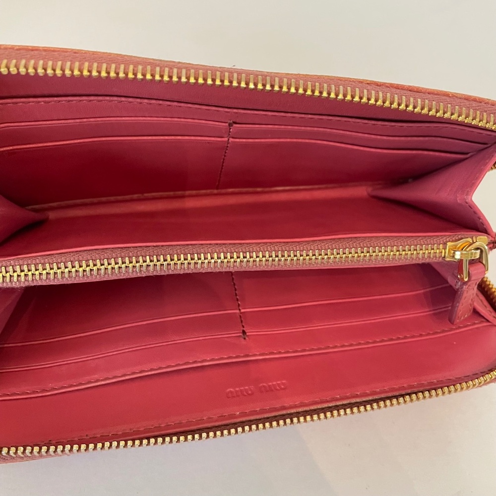 Miu Miu By Prada Pink/Mauve Croc Embossed Zip Aro… - image 6